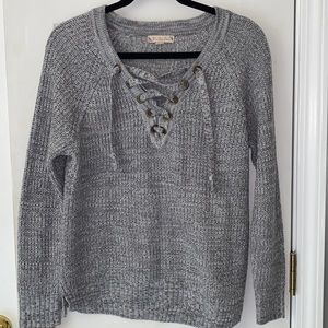 grey knit sweater